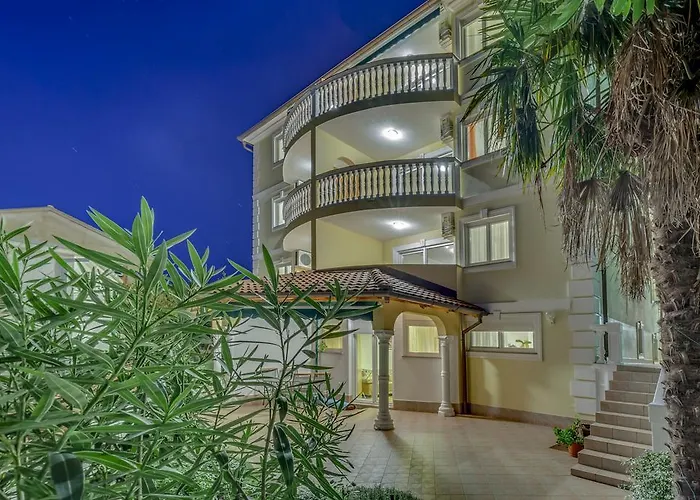 Apartments Villa Maria