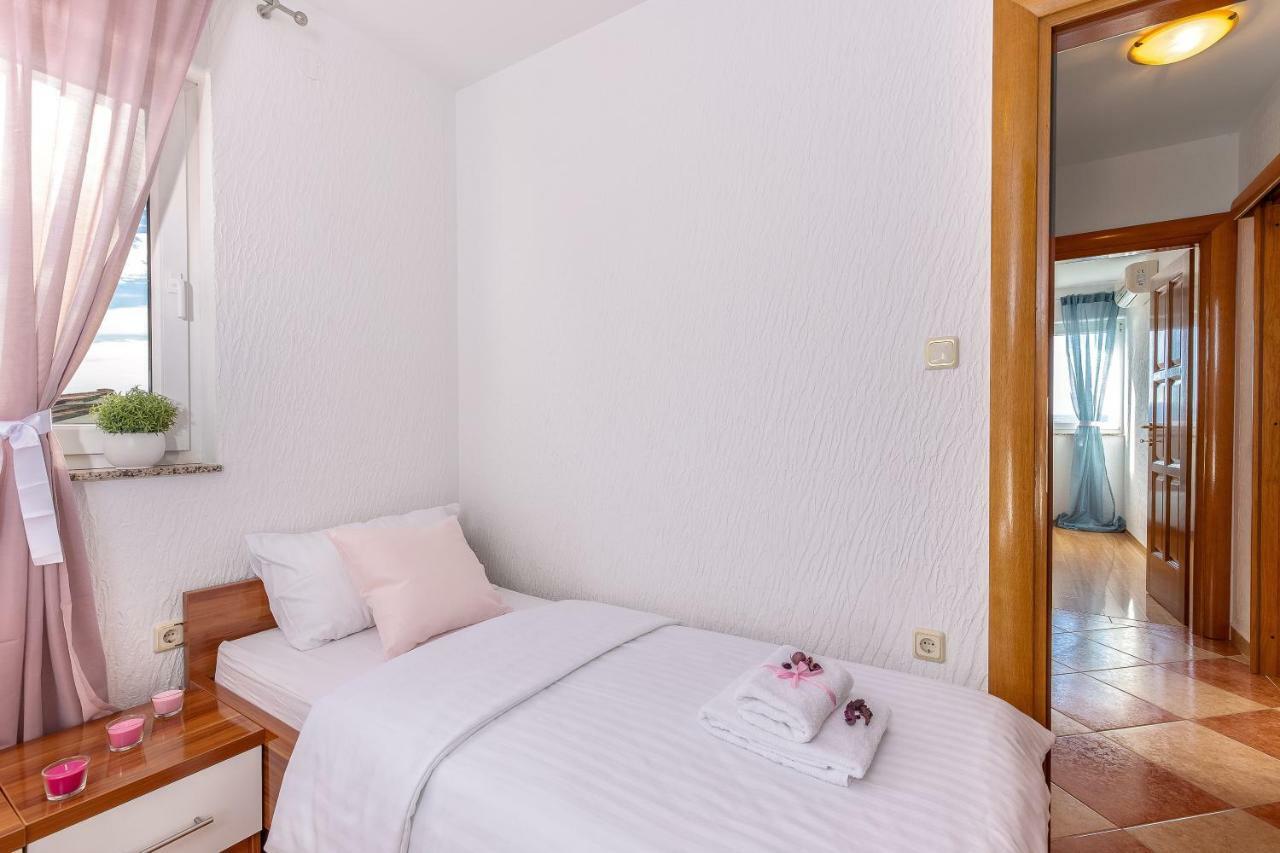 Apartment Maria *