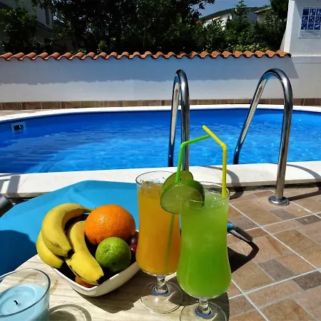 Apartments Villa Maria Crikvenica Exterior photo